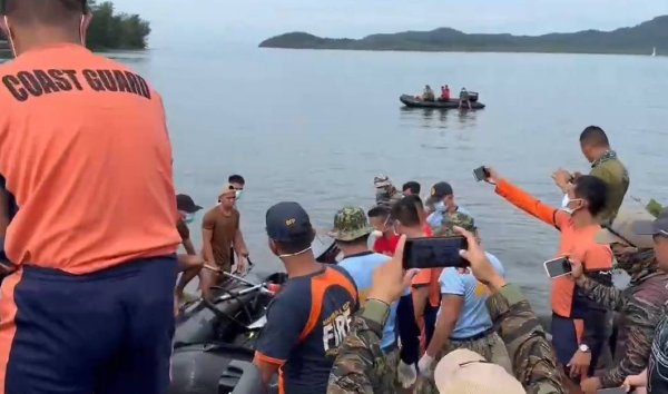 美港通配资 菲律宾北部一渔船倾覆 死亡人数升至4人